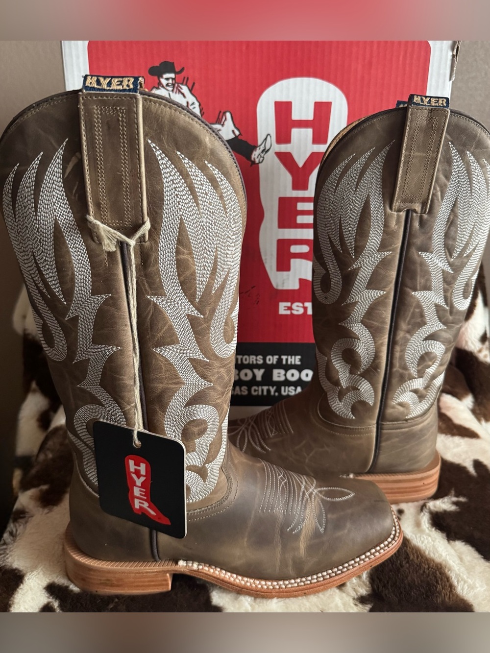 Hyer Women's Brown Leather Augusta Western Heeled Boots